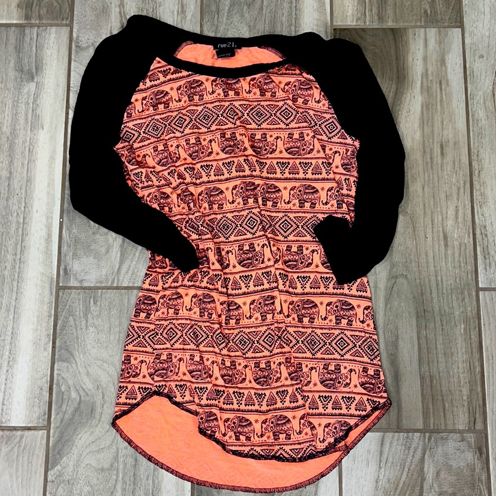 Elephant 3/4 tee